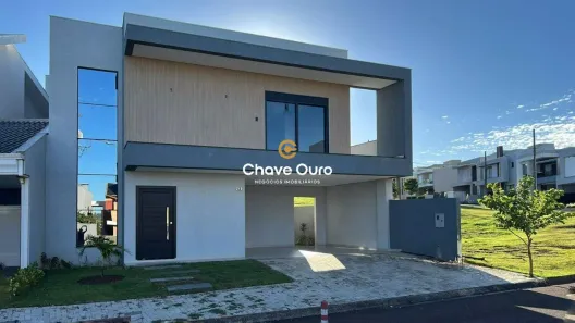 Sobrado com 3 Quartos à venda, 180m² no FAG, Cascavel