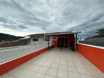 Casa com 2 Quartos para alugar, 70m² no Santa Lidia, Penha