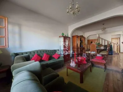 Casa com 4 Quartos para alugar, 200m² no Centro, Montes Claros