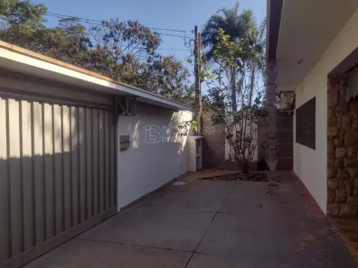 Casa com 4 Quartos à venda, 214m² no Jardim Imperador, Araraquara