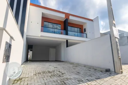 Sobrado com 3 Quartos à venda, 153m² no Velha, Blumenau