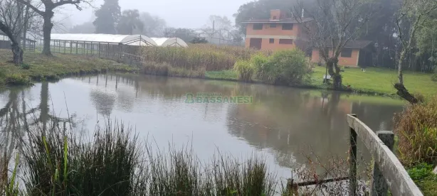 Fazenda/Sítio com 3 Quartos à venda, 300m² no Ana Rech, Caxias do Sul