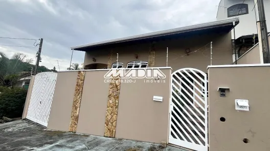 Sobrado com 4 Quartos à venda, 225m² no Parque Nova Suíça, Valinhos