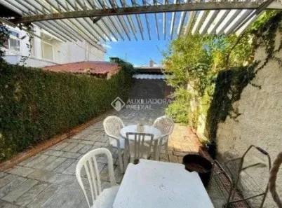 Sobrado com 3 Quartos à venda, 103m² no Cidade Baixa, Porto Alegre