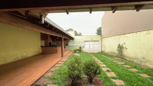 Casa com 2 Quartos à venda, 154m² no Jardim Maracanã, Uberaba