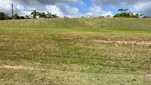 Lote/Terreno à venda, 611m² no Várzea, Recife