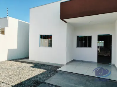 Casa com 3 Quartos à venda, 180m² no Petrópolis, Várzea Grande