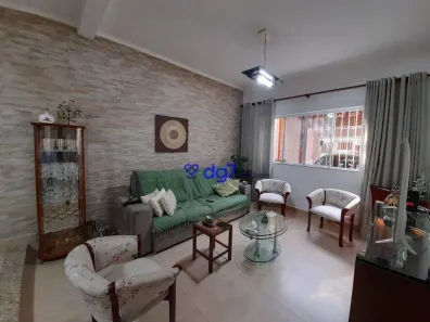 Sobrado com 3 Quartos à venda, 226m² no Jardim Peri Peri, São Paulo