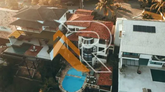 Casa de Condomínio com 4 Quartos à venda, 300m² no Itaipu, Niterói