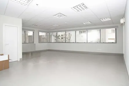 Sala Comercial para alugar, 51m² no Floresta, Porto Alegre