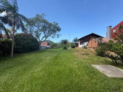 Lote/Terreno à venda, 787m² no Campeche, Florianópolis