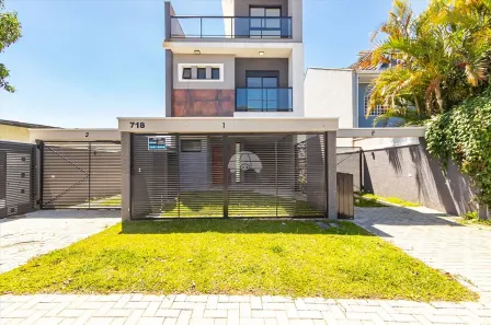 Sobrado com 2 Quartos à venda, 173m² no Fanny, Curitiba