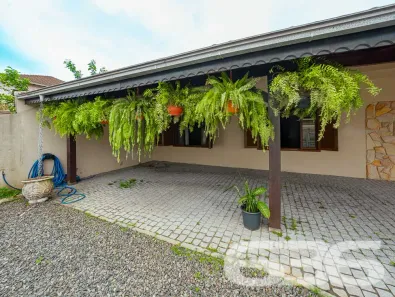 Casa com 3 Quartos à venda, 128m² no Comasa, Joinville