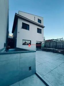 Sobrado com 4 Quartos à venda, 218m² no Jardim Oriental, São Paulo