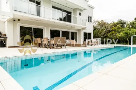 Casa com 6 Quartos para alugar, 1000m² no Jurerê Internacional, Florianópolis
