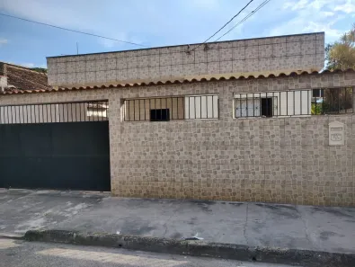 Casa com 4 Quartos à venda, 81m² no Centro, Nilópolis