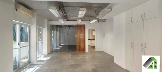 Sala Comercial com 1 Quarto para alugar, 120m² no Vila Olímpia, São Paulo