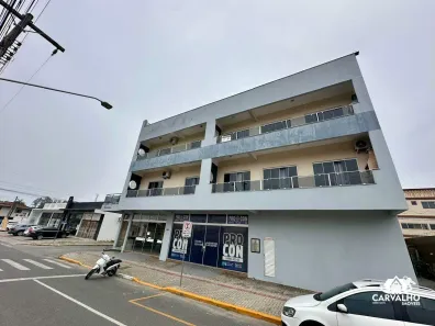 Apartamento com 2 Quartos para alugar, 90m² no Centro, Barra Velha