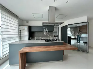 Apartamento com 4 Quartos para alugar, 133m² no Centro, Balneário Camboriú