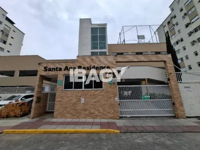 Apartamento com 2 Quartos para alugar, 57m² no Caminho Novo, Palhoça