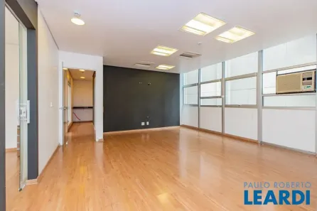 Ponto Comercial à venda, 176m² no Bela Vista, São Paulo