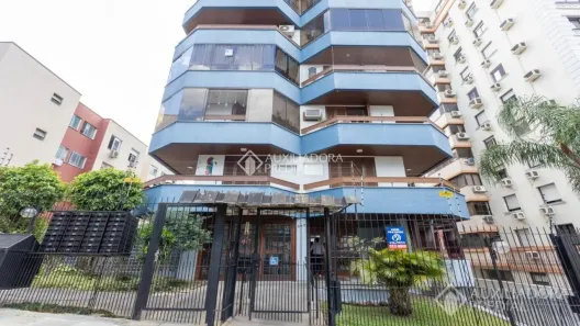 Apartamento com 2 Quartos à venda, 75m² no Vila Ipiranga, Porto Alegre