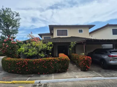 Casa de Condomínio com 5 Quartos à venda, 303m² no Stella Maris, Salvador