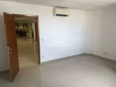 Sala Comercial para alugar, 41m² no Osvaldo Rezende, Uberlândia