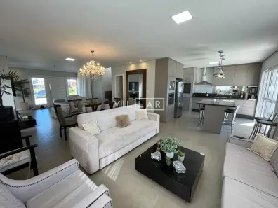 Casa de Condomínio com 3 Quartos à venda, 245m² no Laranjal, Pelotas