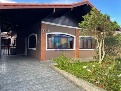 Casa com 4 Quartos à venda, 175m² no Balneário Stella Maris, Peruíbe