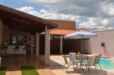 Casa com 3 Quartos à venda, 173m² no Parque das Laranjeiras, Uberaba