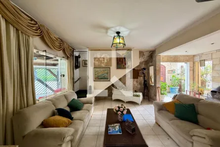 Casa com 6 Quartos à venda, 240m² no Cidade Monções, São Paulo