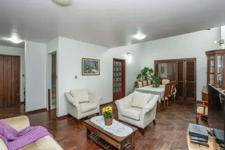 Casa com 3 Quartos para alugar, 265m² no Vila João Pessoa, Porto Alegre