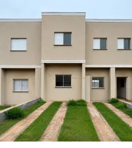 Casa de Condomínio com 2 Quartos para alugar, 139m² no , Iracemápolis