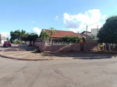 Casa com 3 Quartos à venda, 360m² no Vila Marcos Roberto, Campo Grande