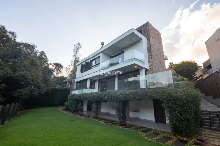 Casa de Condomínio com 2 Quartos para alugar, 757m² no Moinhos de Vento, Porto Alegre