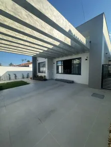 Casa com 4 Quartos à venda, 200m² no Centro, Araruama