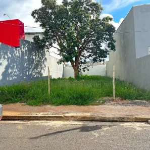Lote/Terreno à venda, 253m² no Aclimação, Uberlândia