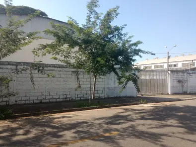 Galpão/Depósito/Armazém para alugar, 600m² no Chácaras Reunidas, São José dos Campos