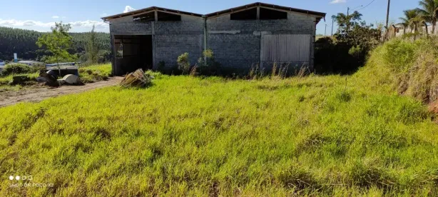 Prédio Residencial com 1 Quarto para alugar, 1250m² no Novo Cavaleiro, Macaé