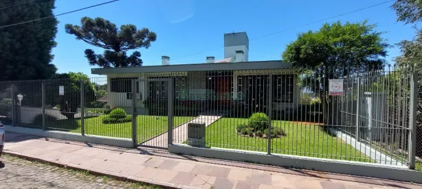 Casa com 4 Quartos para alugar, 400m² no Petrópolis, Caxias do Sul