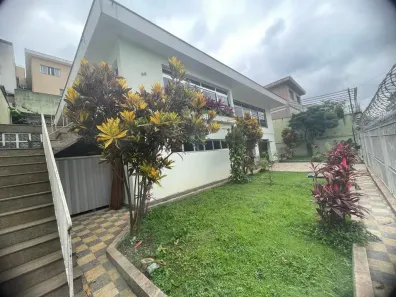 Casa com 4 Quartos à venda, 309m² no Vila Roque, São Paulo