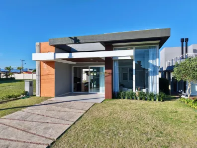 Casa de Condomínio com 4 Quartos à venda, 218m² no Capão da Canoa, Capão da Canoa
