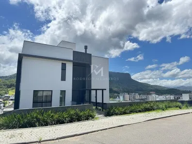 Casa com 3 Quartos à venda, 336m² no Pedra Branca, Palhoça