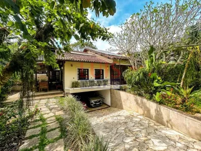 Casa de Condomínio com 4 Quartos à venda, 360m² no Mata Paca, Niterói