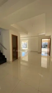 Casa de Condomínio com 3 Quartos à venda, 160m² no Goiânia 2, Goiânia