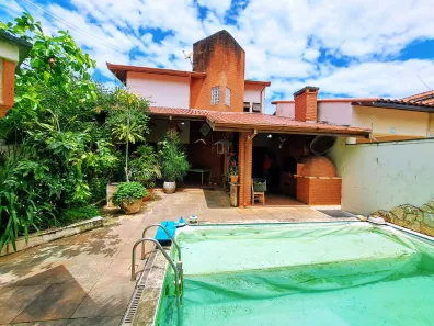 Sobrado com 4 Quartos à venda, 222m² no Josedy, Peruíbe