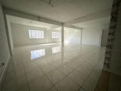 Sala Comercial para alugar, 130m² no Santa Catarina, Caxias do Sul