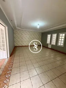Casa com 5 Quartos à venda, 200m² no Vila Scarpelli, Santo André