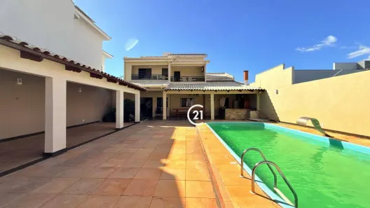 Sobrado com 5 Quartos à venda, 309m² no Bandeirantes, Barreiras
